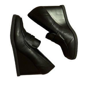 NIB Sun & Stone wedge loafer 8-1/2